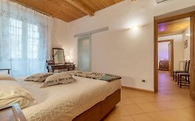 Villa Borghese Roomy Flat